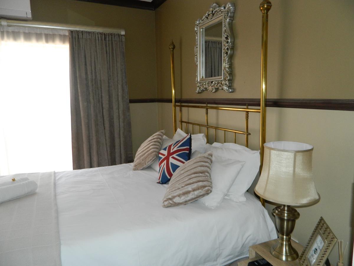 Guest House Gabby Klerksdorp Ngoại thất bức ảnh