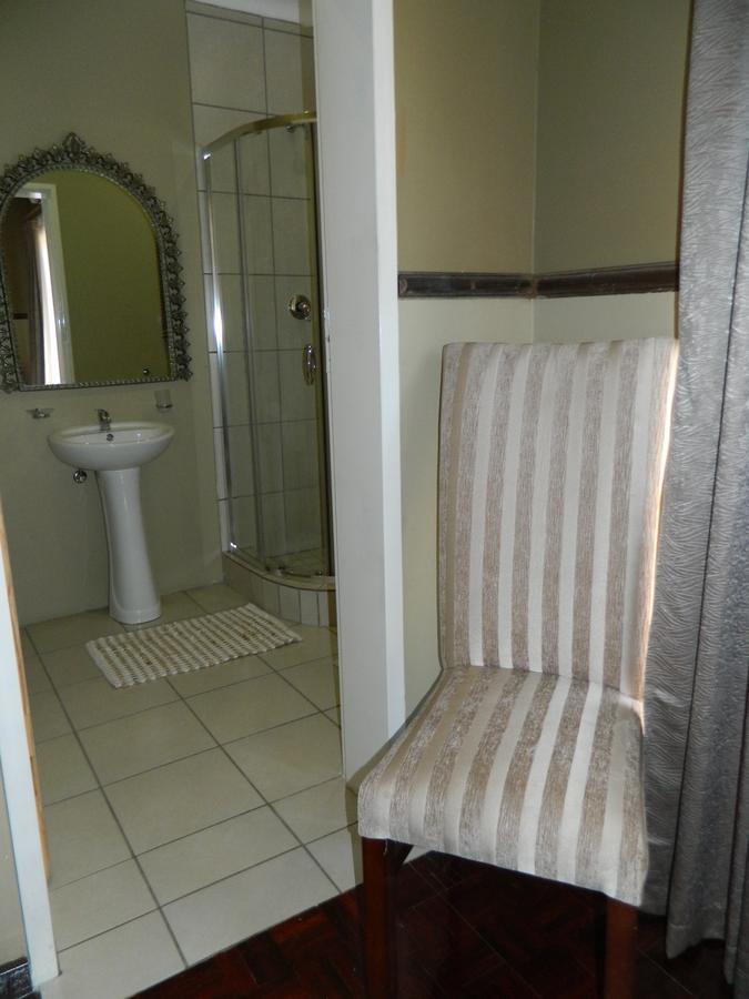 Guest House Gabby Klerksdorp Ngoại thất bức ảnh