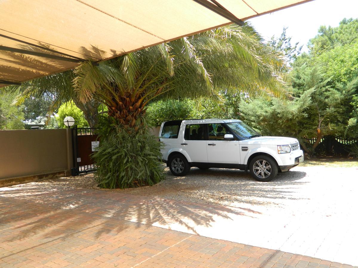 Guest House Gabby Klerksdorp Ngoại thất bức ảnh